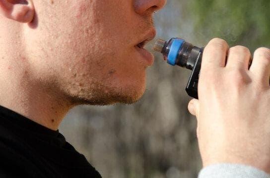 25000 Züge Vapes Test und Ratgeber – liquid vitamin e Risiken, Inhaltsstoffe und beste Aromen im Vergleich