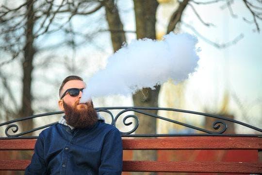 Jednorazowy e-papierosy Ratgeber - Neuheiten, Tests und Top e zigarette flüssigkeit Empfehlungen